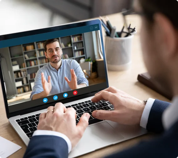 Baufinanzierung Experte berechnet im Video-Chat die aktuellen Konditionen